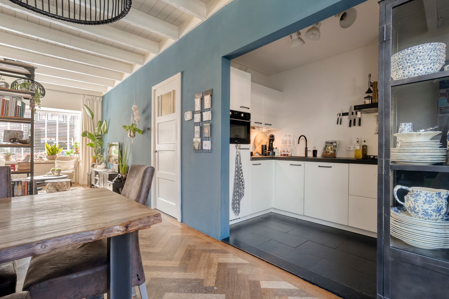 Photo 10 of Ambonstraat 68