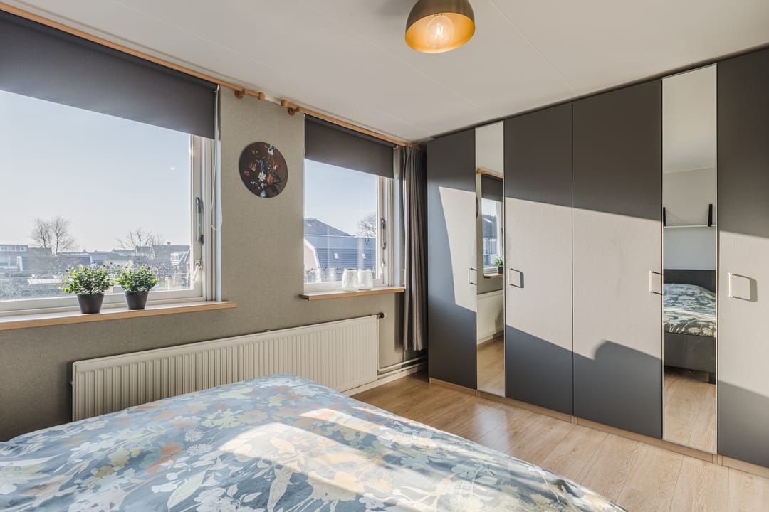 Foto 26 van Esdoornstraat 4