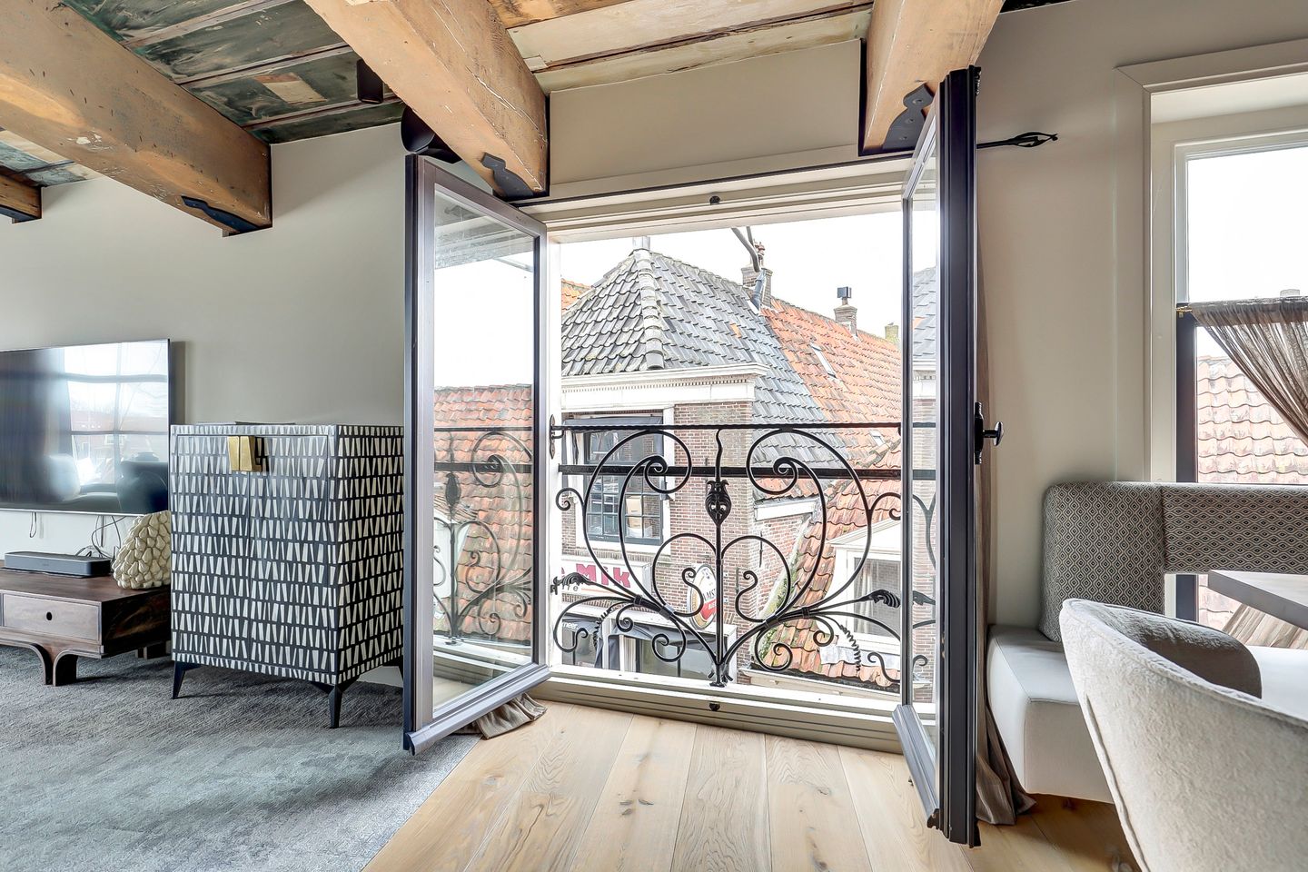 Foto 19 van H J Schimmelstraat 7