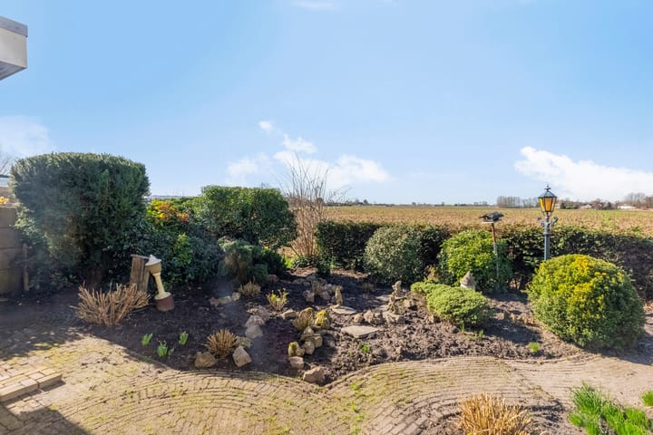 Foto 4 van Burgemeester van Loonstraat 1