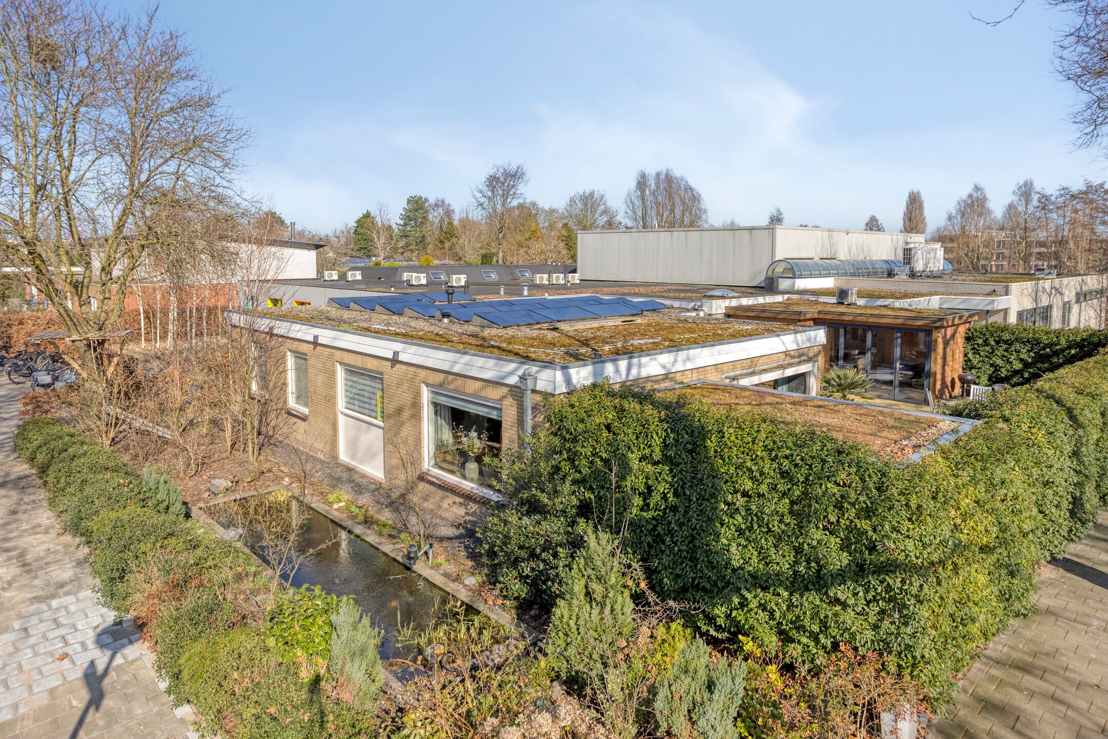 Dr. J.J. van der Horststraat 2 