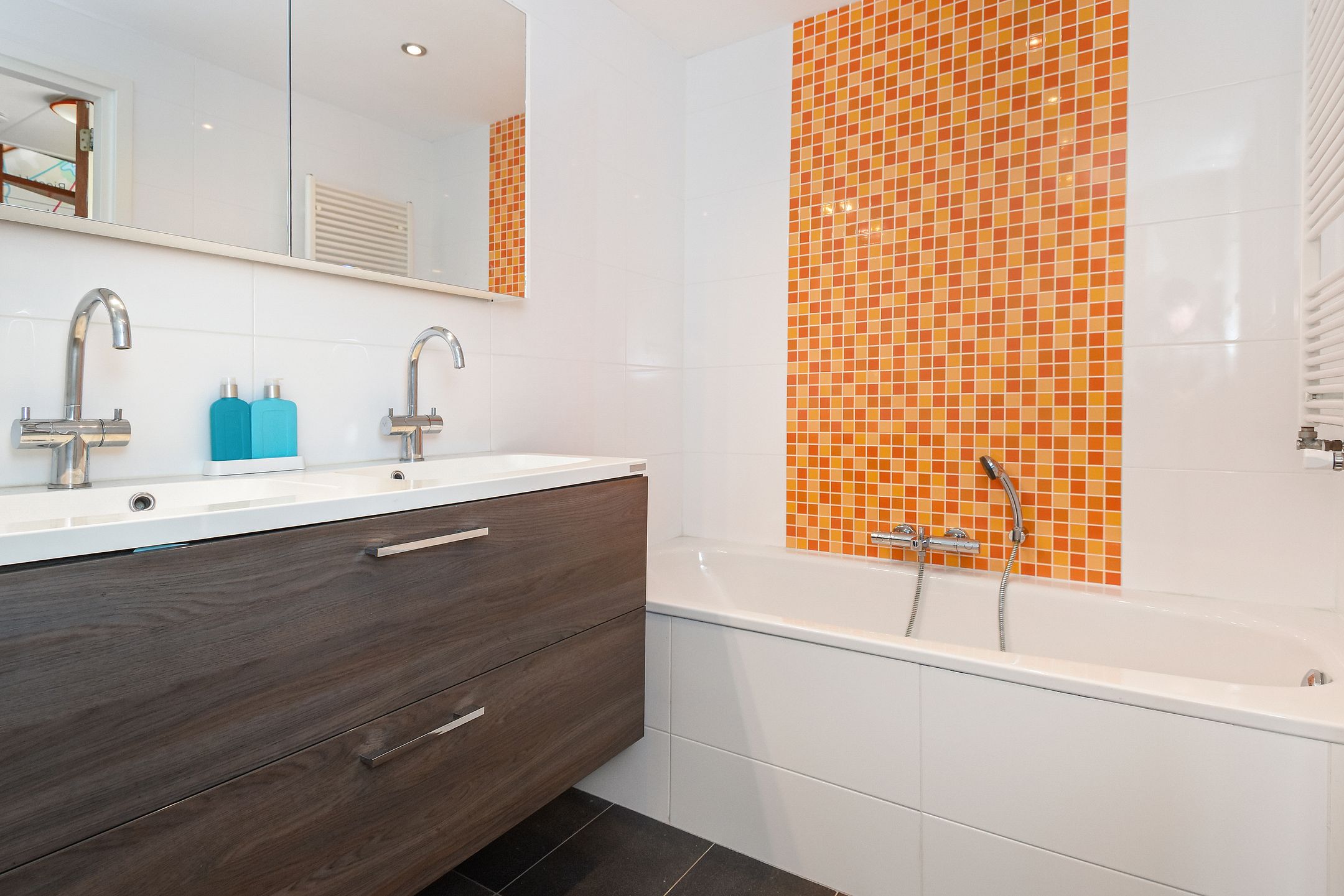 Foto 48 van Laan van de Mensenrechten 25