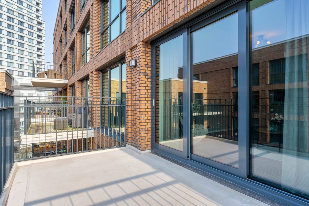 Modern Apartment in Paleiskwartier with Balcony and Parking — 27