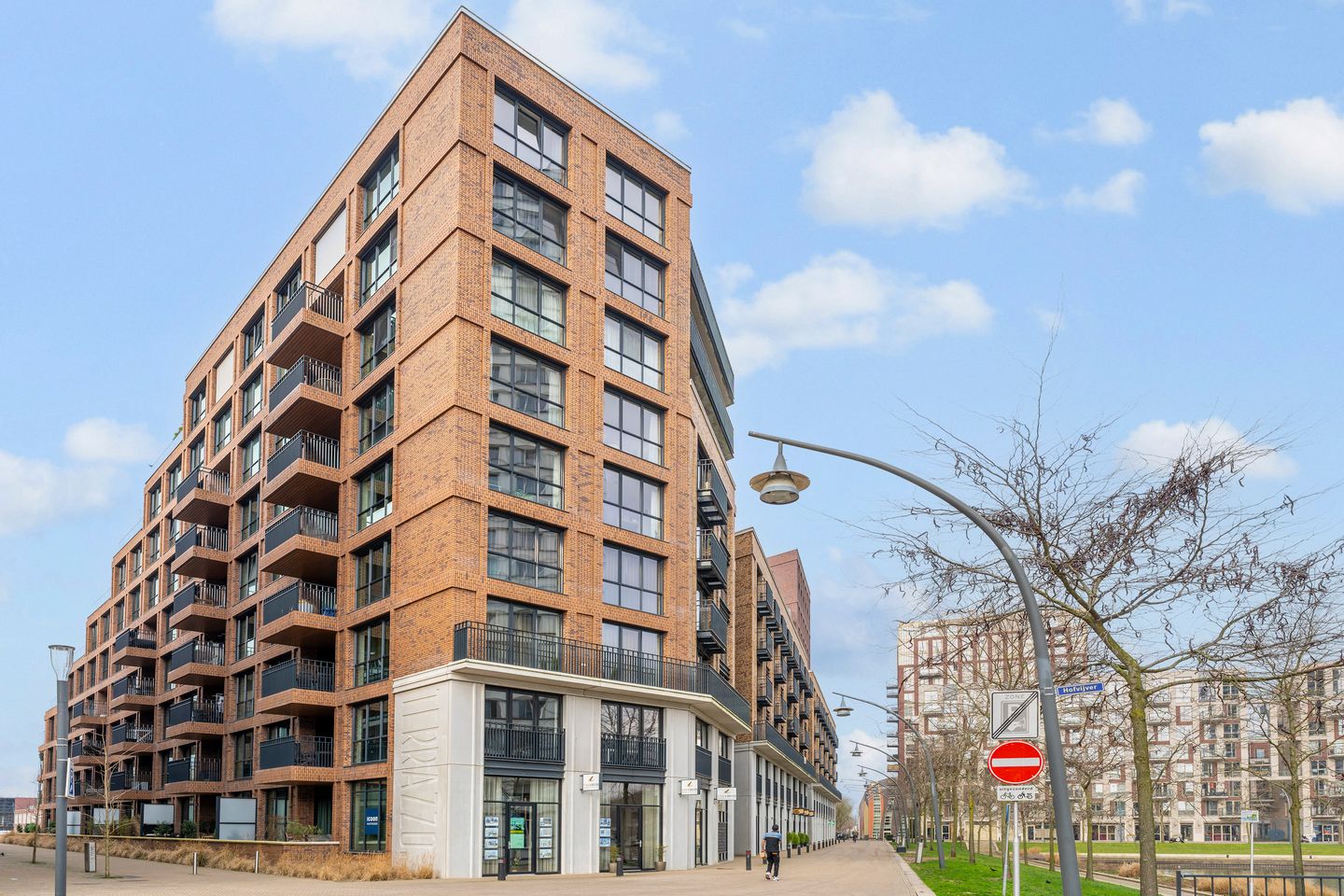 Modern Apartment in Paleiskwartier with Balcony and Parking — 44