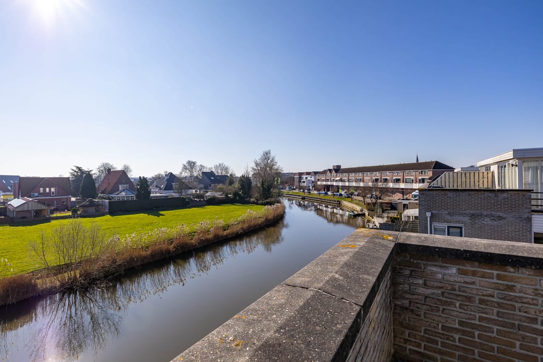 Foto 38 van Jan Leugsstraat 10