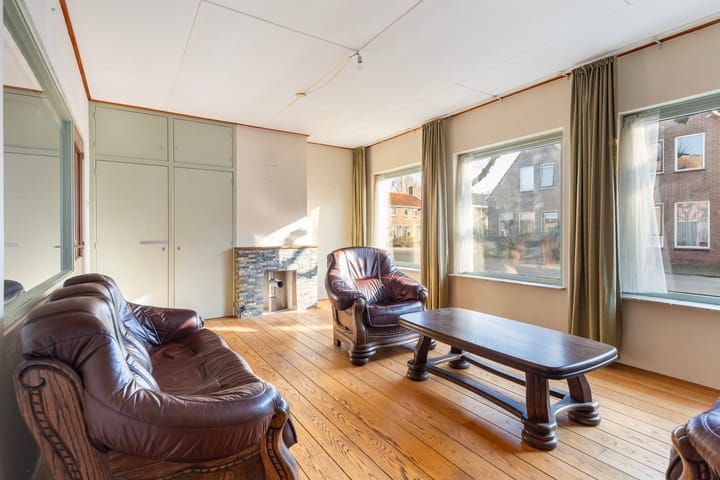 Foto 2 van Voorstraat 2