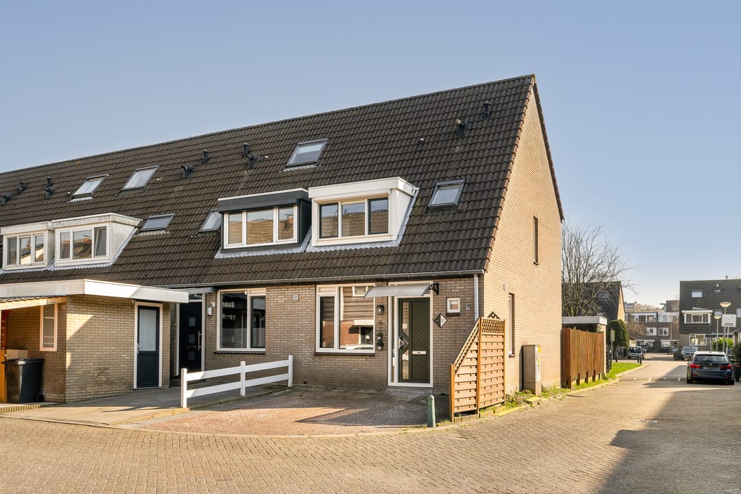 Photo 1 of Schrijnwerkerstraat 82