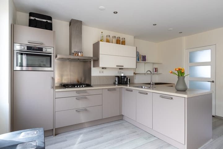 Foto 3 van John Raedeckersingel 8