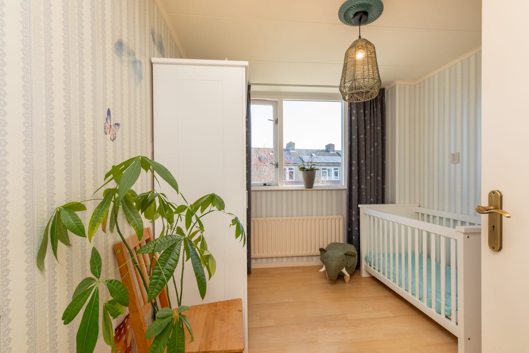 Spacious semi-detached family home with garage and office space in quiet Meliskerke — 15