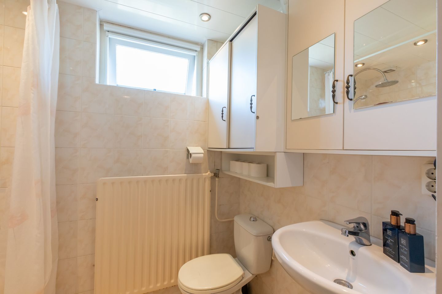 Spacious semi-detached family home with garage and office space in quiet Meliskerke — 18