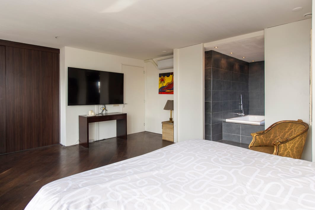 Photo 30 of Schoenerstraat 23