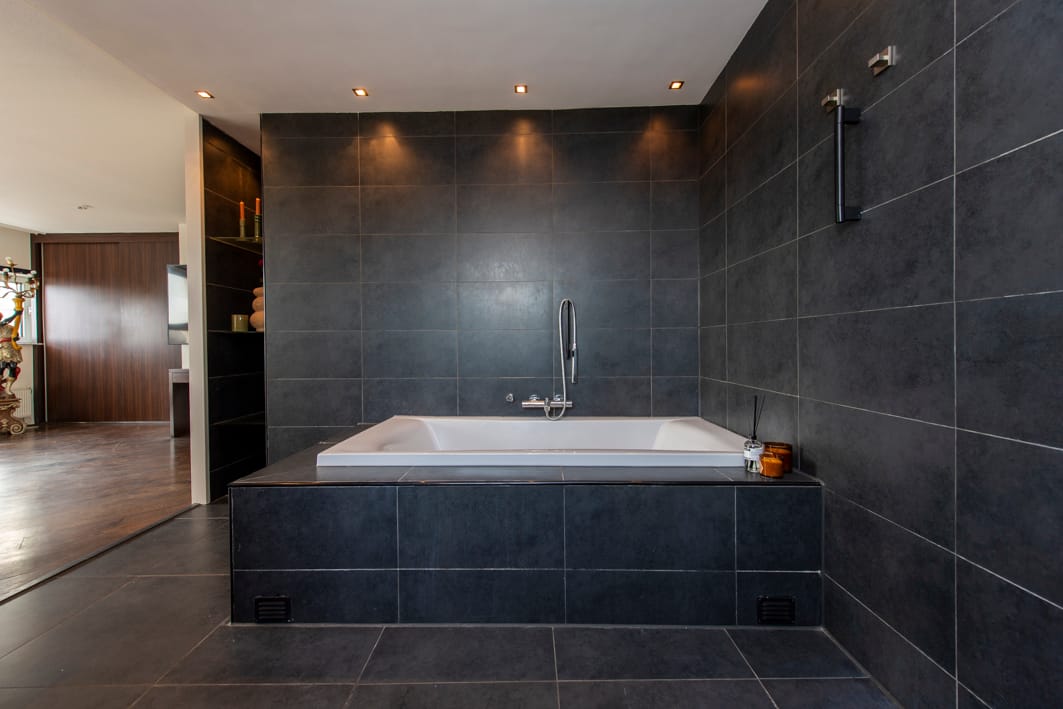 Photo 34 of Schoenerstraat 23