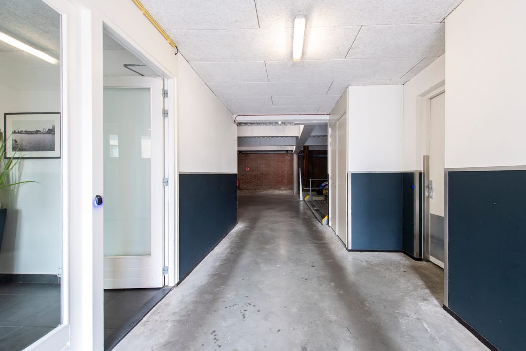 Photo 35 of Schoenerstraat 23