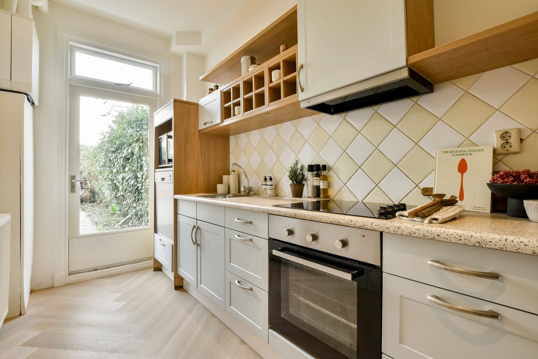 Foto 8 van Jennerstraat 16-H