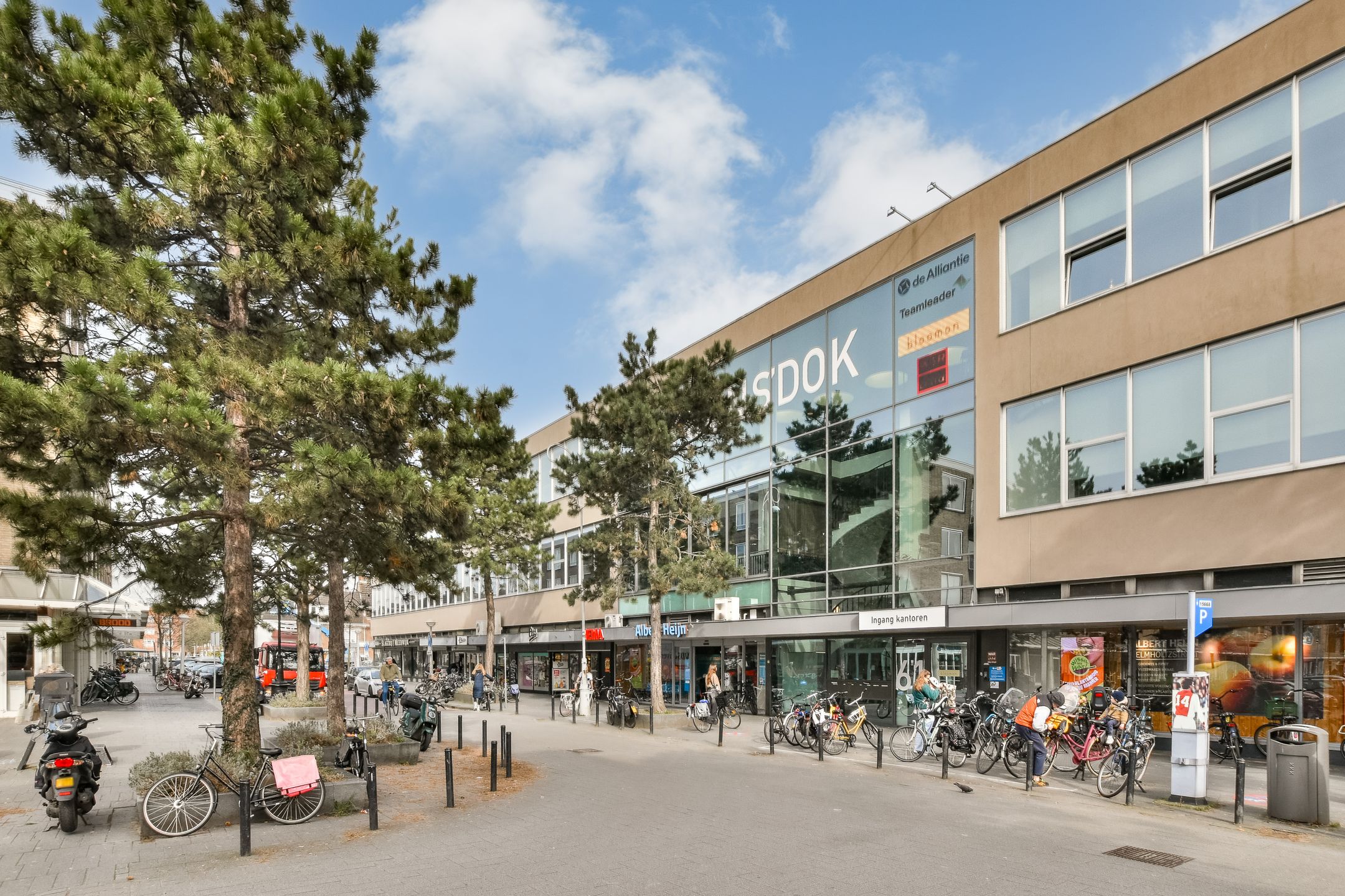 Foto 18 van Jennerstraat 16-H