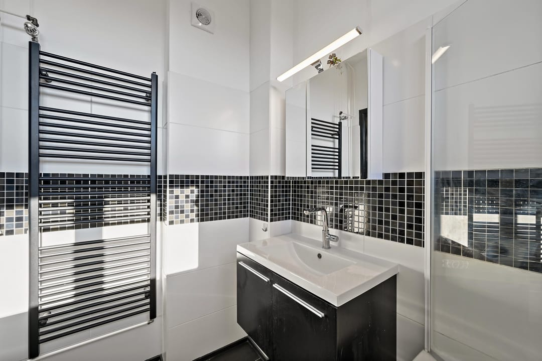 Spacious corner duplex apartment with three balconies located in The Hague — 23