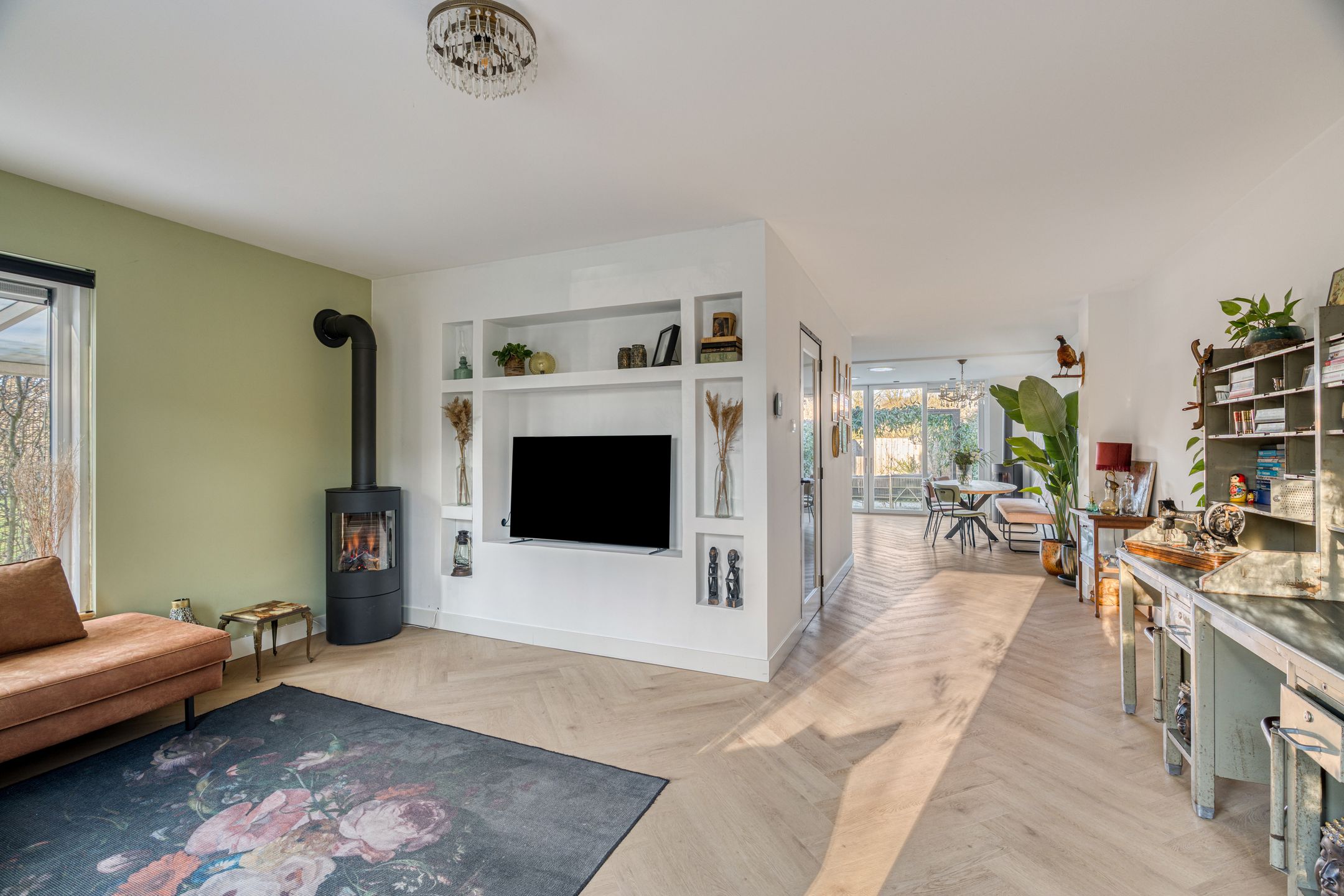 Luxury Renovated Family Home in Almere-Haven — 17