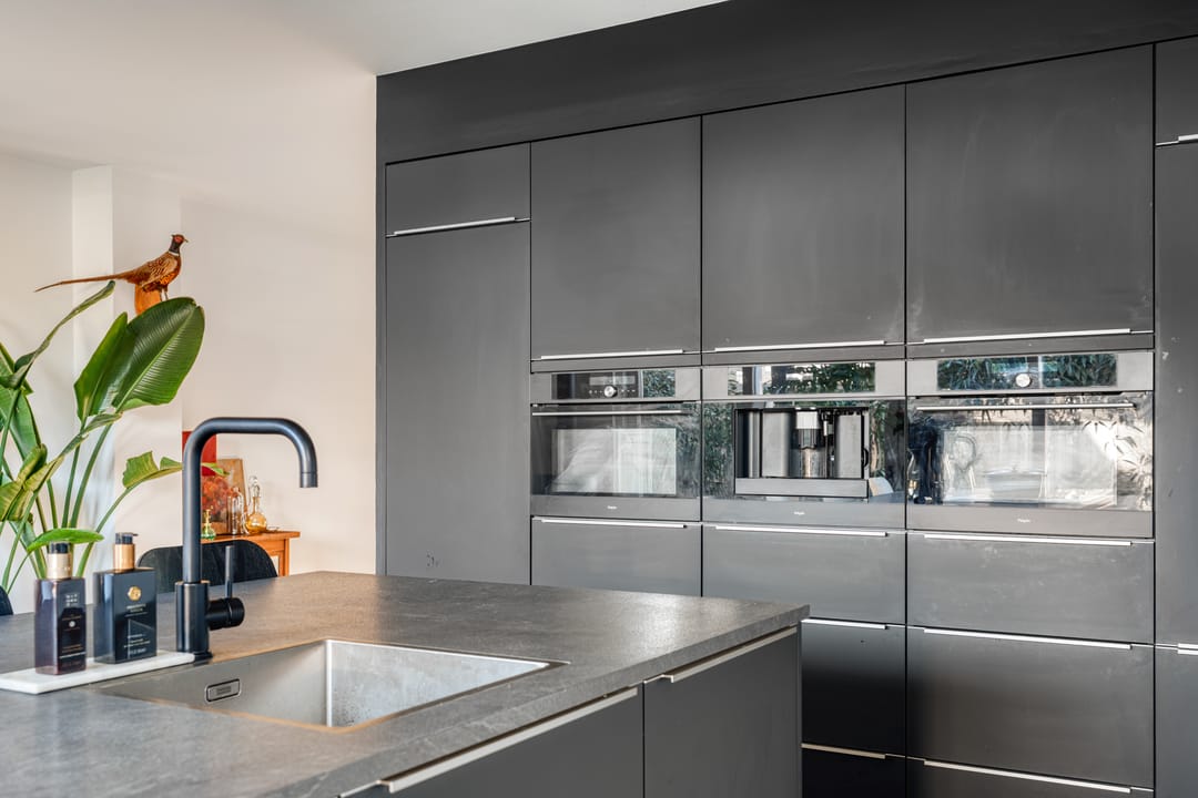 Luxury Renovated Family Home in Almere-Haven — 22
