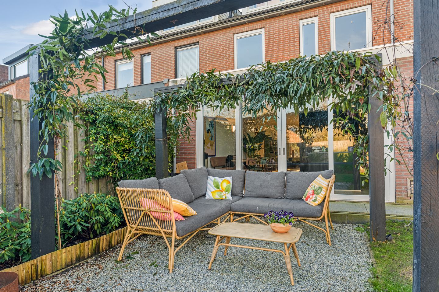 Luxury Renovated Family Home in Almere-Haven — 54