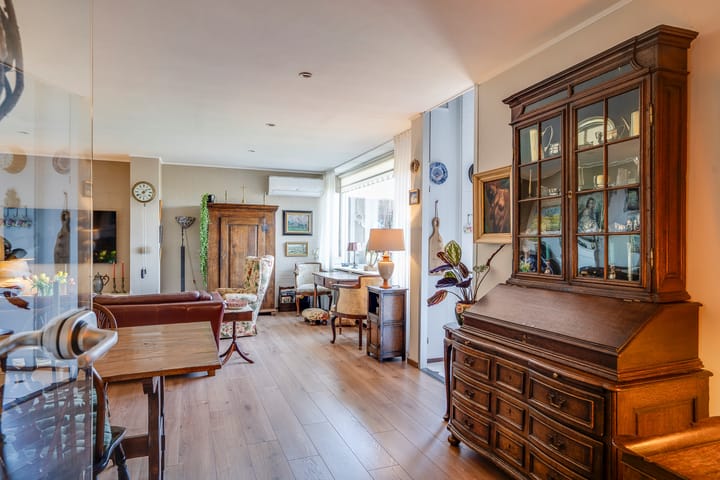 Photo 2 of Sauterneslaan 1-F