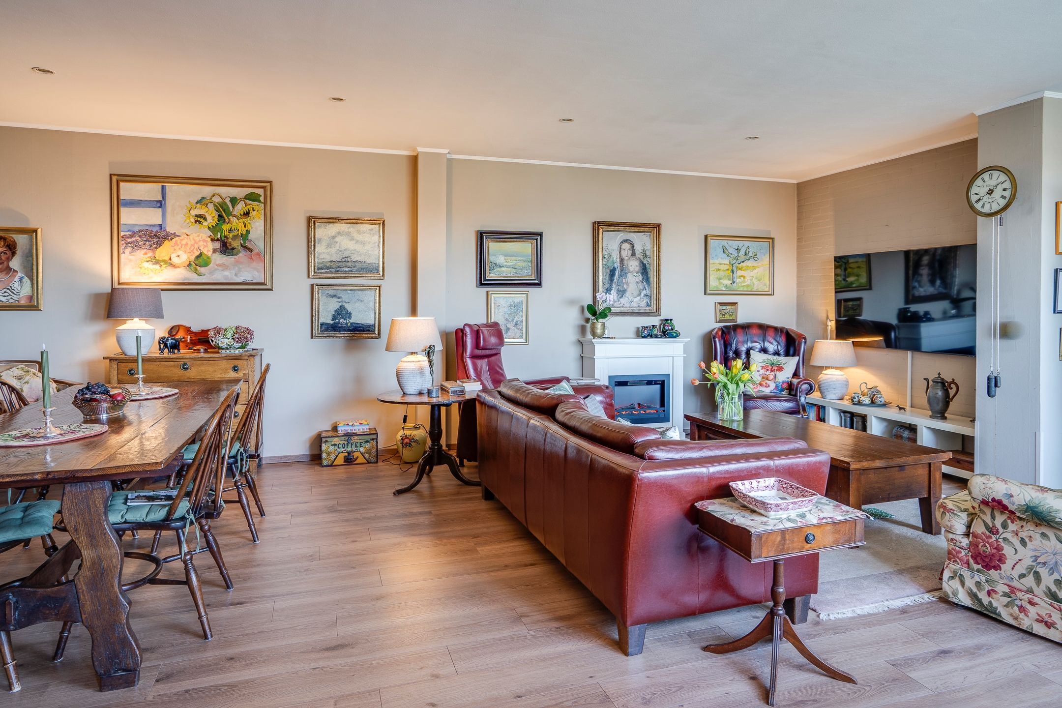 Photo 12 of Sauterneslaan 1-F