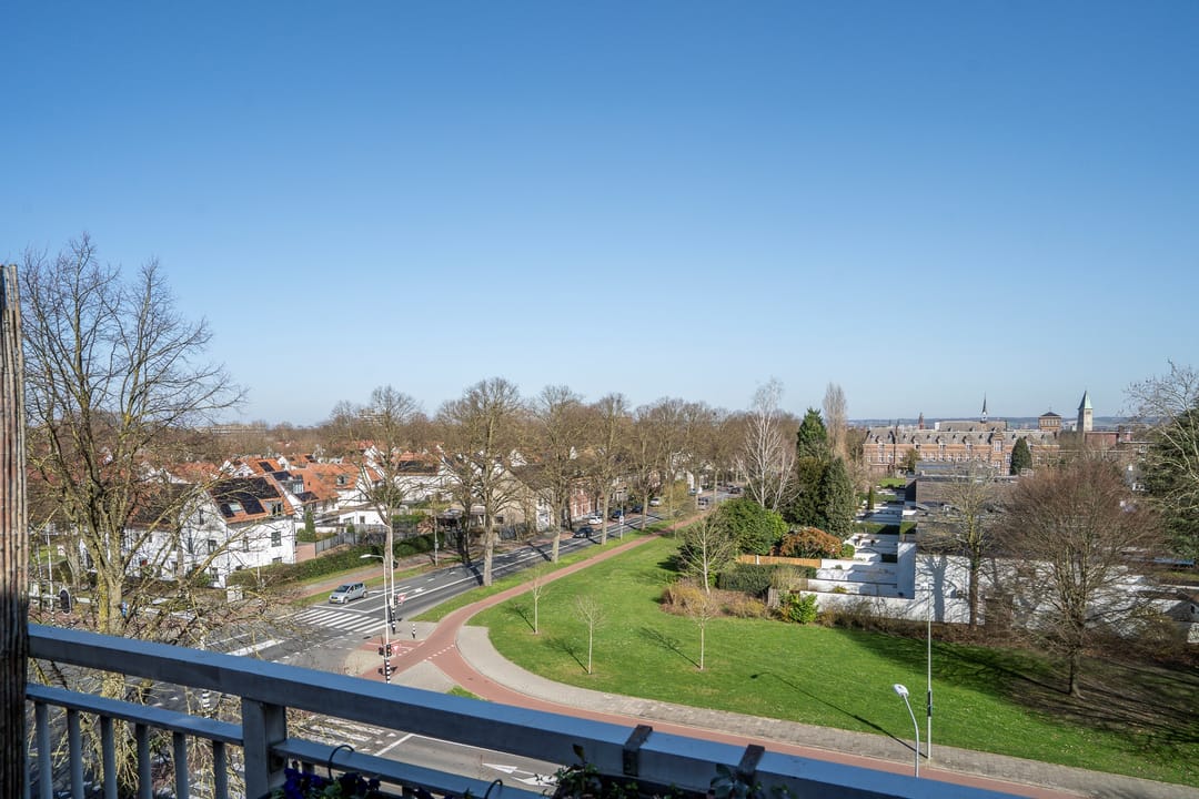 Photo 26 of Sauterneslaan 1-F