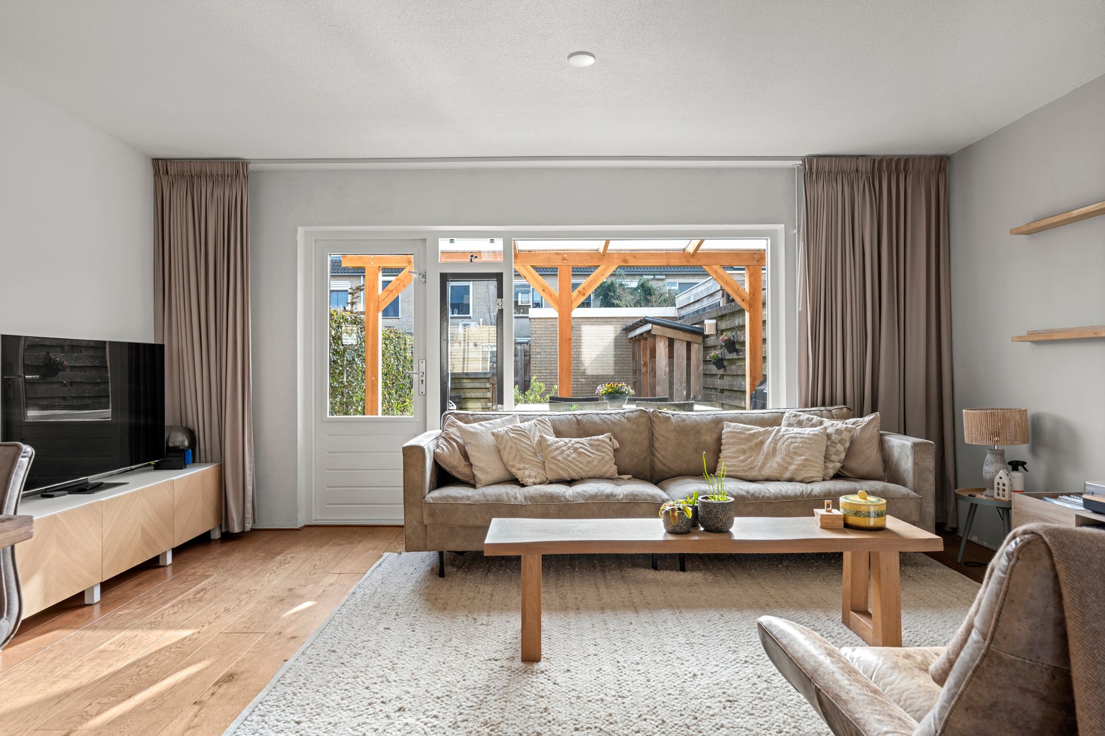 Spacious family home with five bedrooms and energy label A in child friendly Veenendaal West — 17