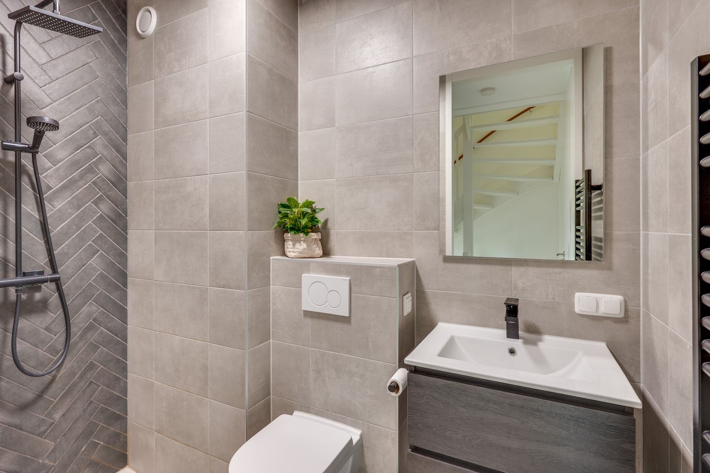 Modern Move-in Ready Terraced Home with Energy Label A++++ in Veldhoven — 19