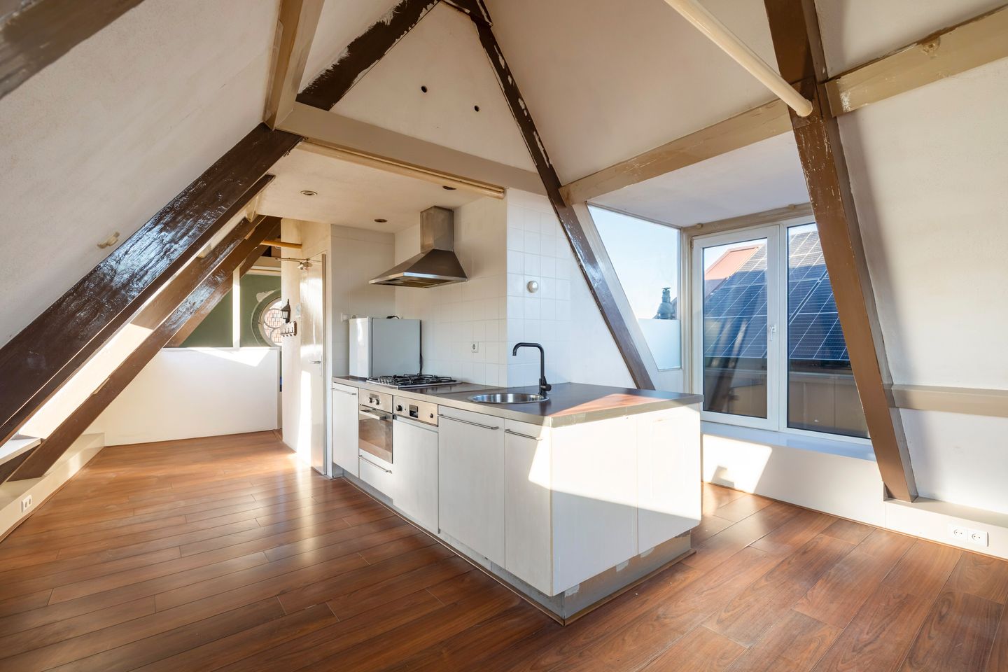 Foto 10 van Boomstraat 1-B