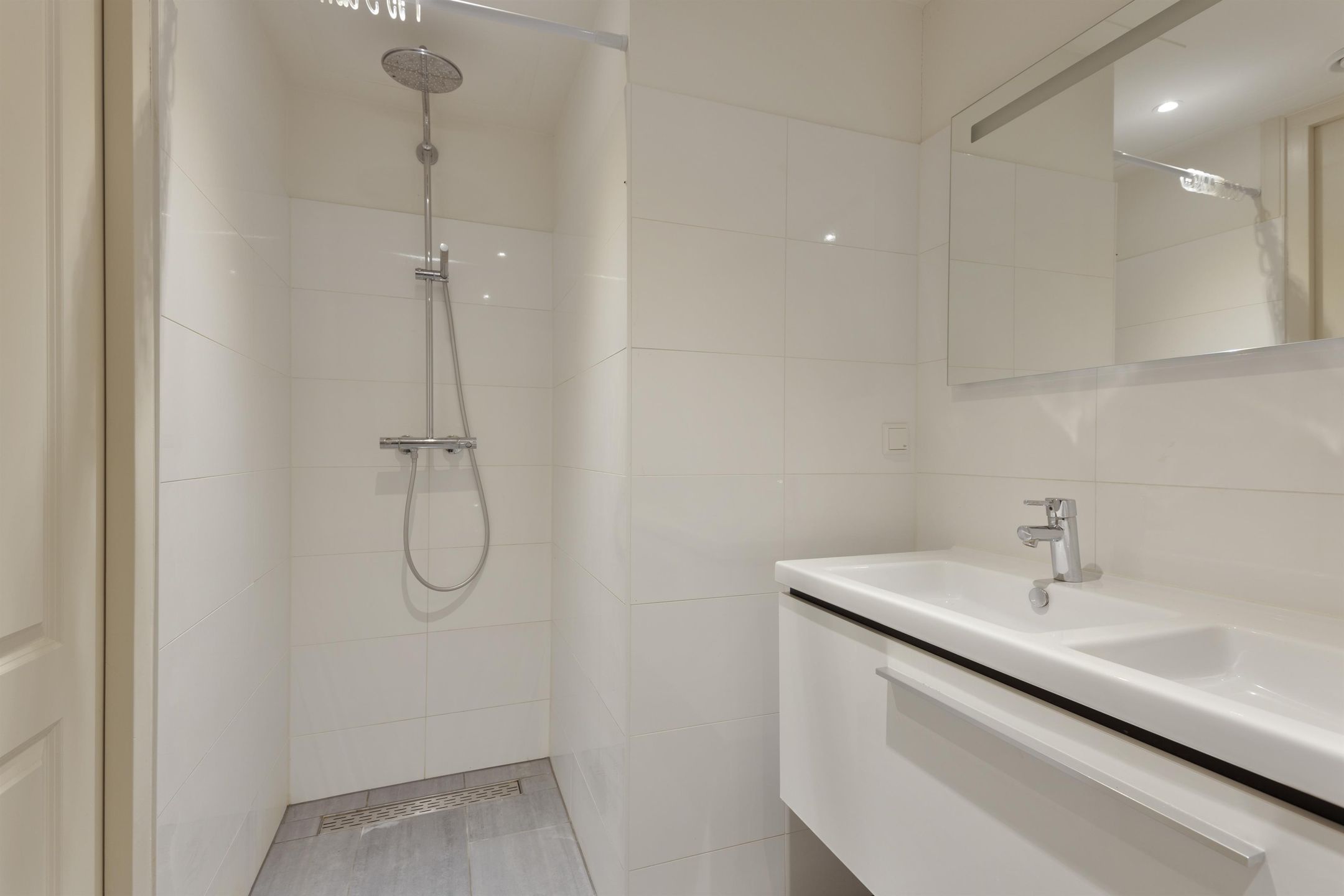 Foto 12 van Kinderdijkstraat 12-2