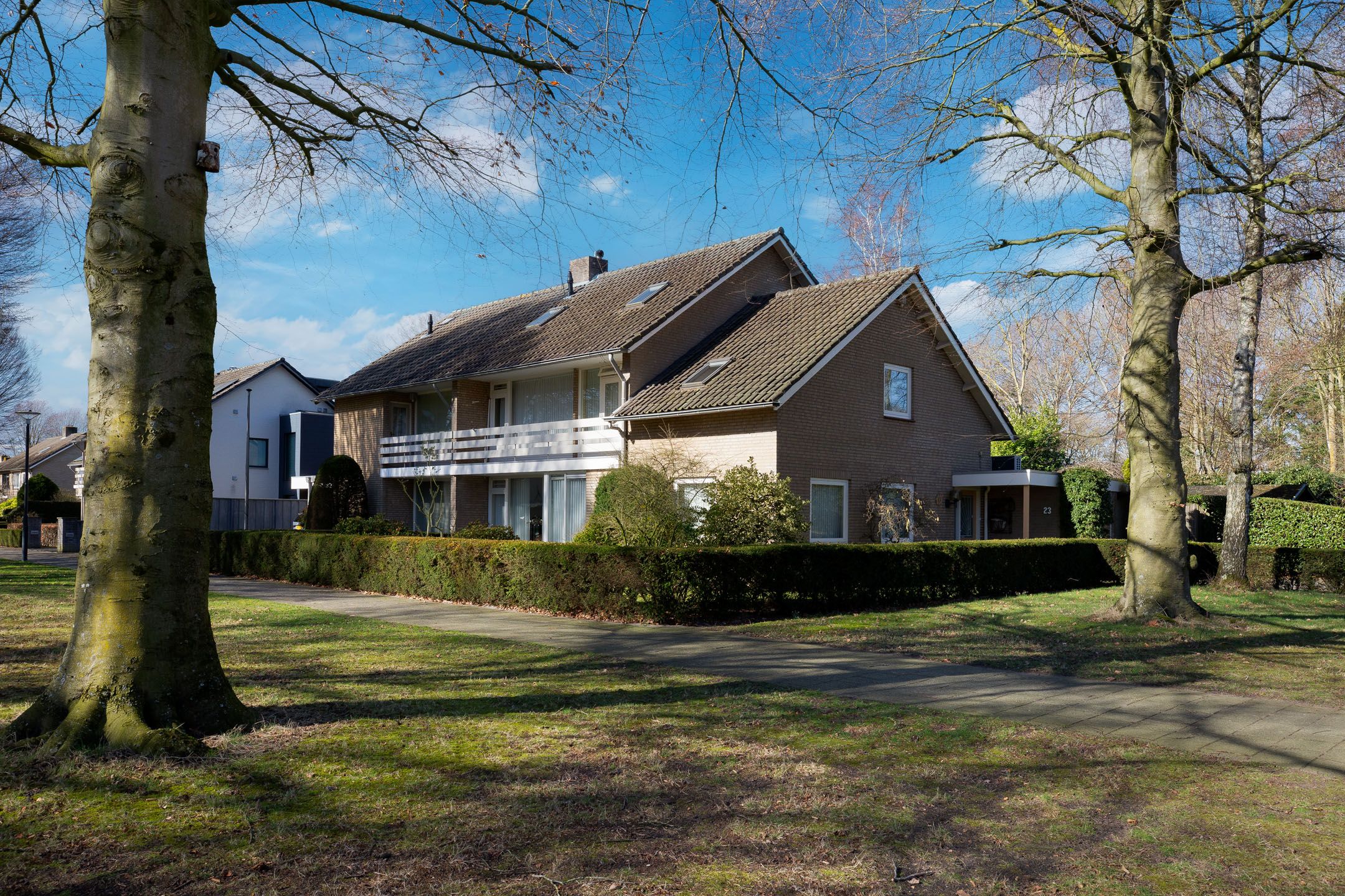 Buying a house in The Netherlands., Woeringenlaan 23