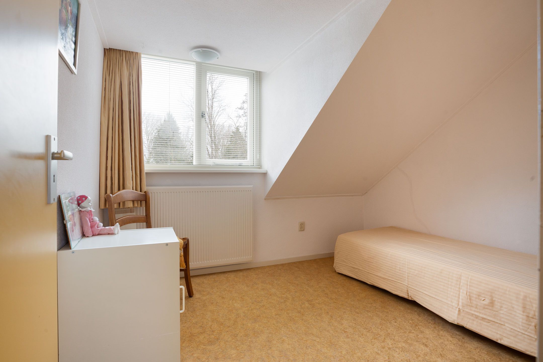 Spacious semi-detached residence with home office potential in Waalwijk Meerdijk — 42