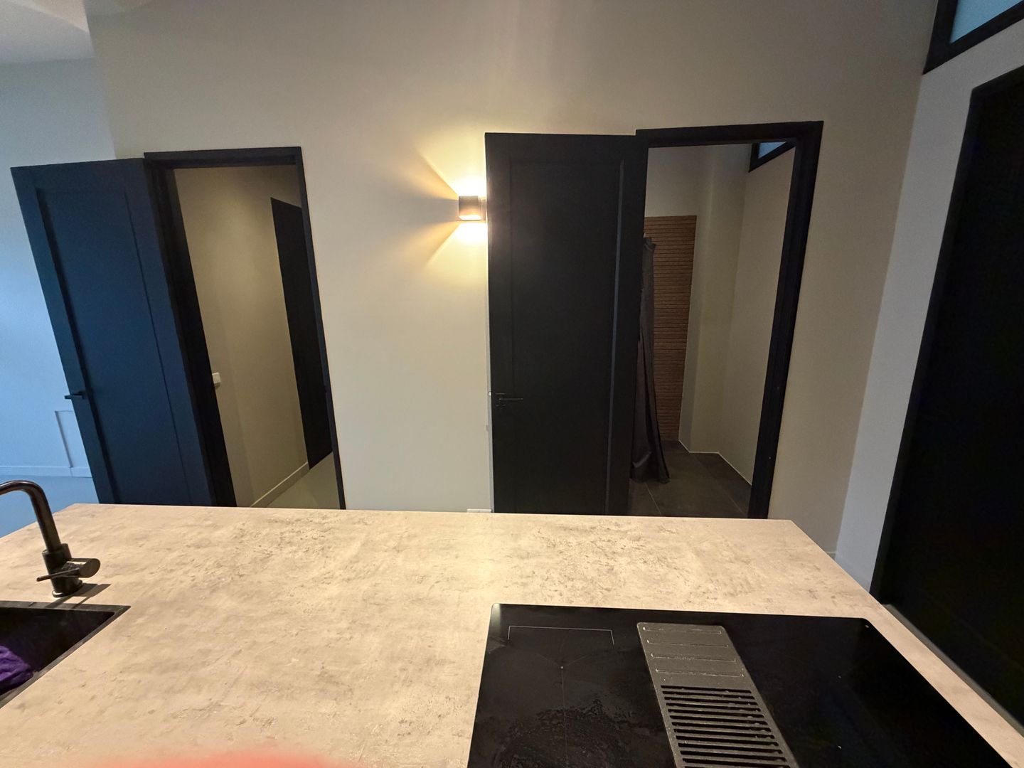 Move-in Ready 3-Room Apartment with 2 Bedrooms in Rotterdam Tussendijken — 14