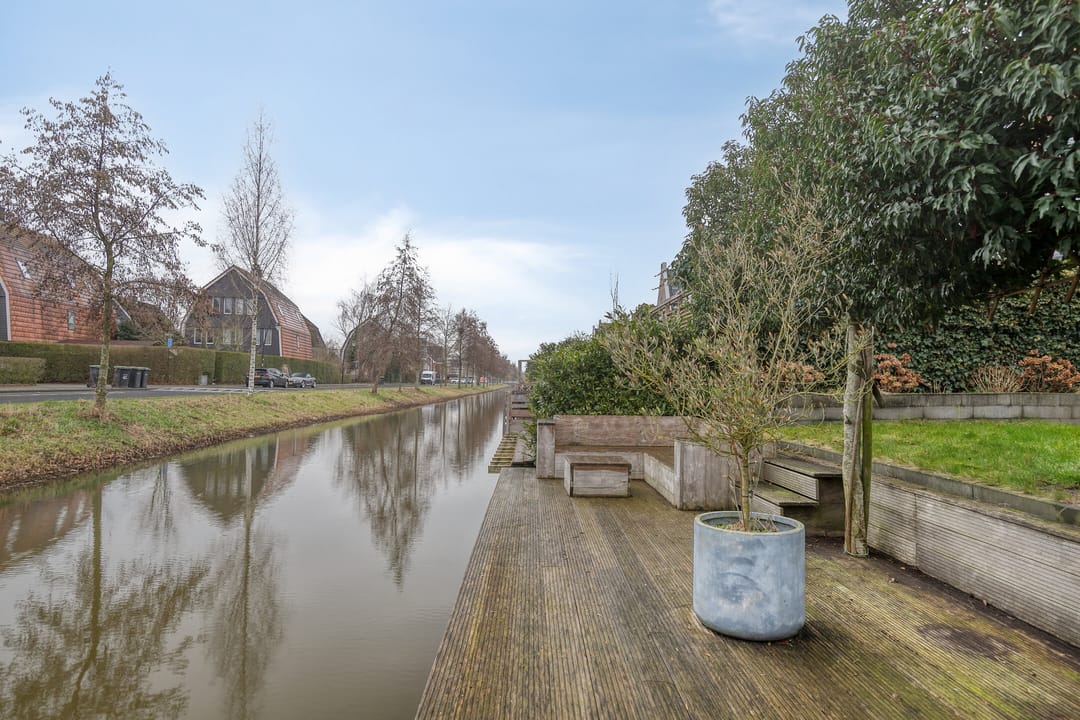 Spacious corner residence with garage and five bedrooms in Amersfoort Vathorst — 27