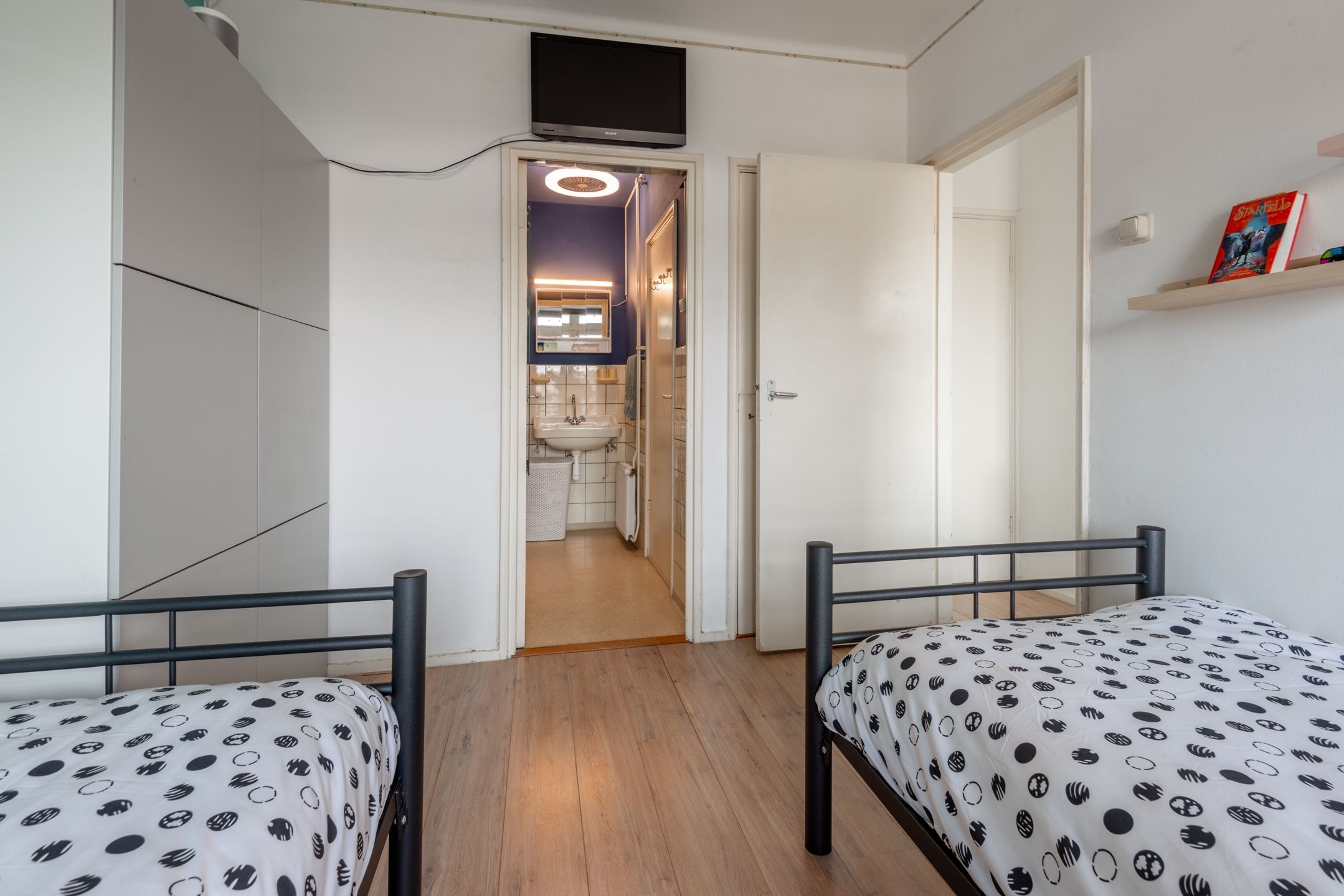 Light 3-room apartment with two balconies near the Bussumerheide — 14