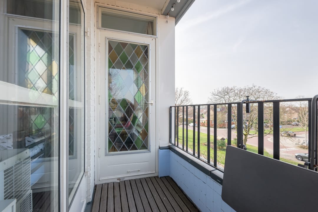 Light 3-room apartment with two balconies near the Bussumerheide — 22