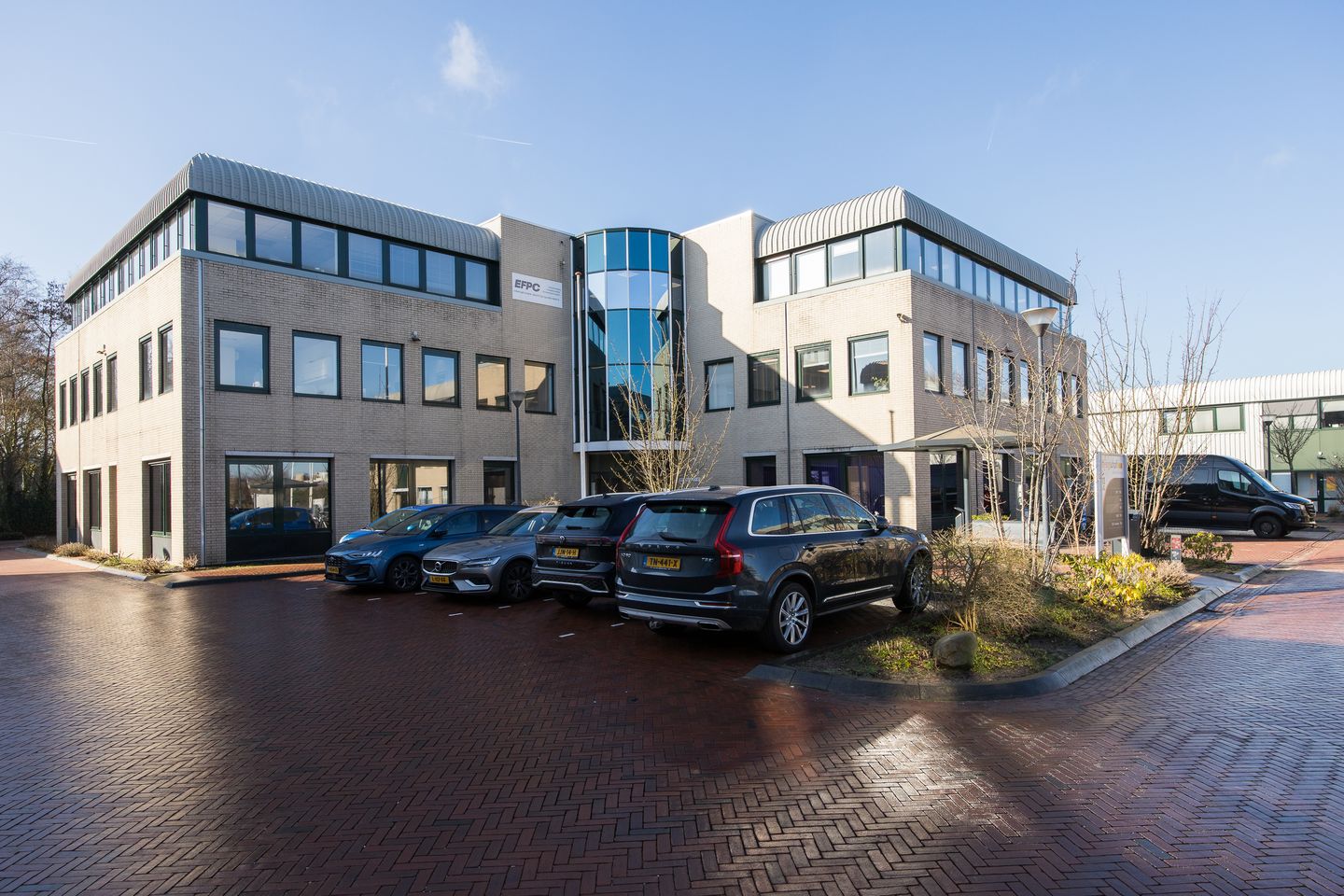 Bekijk foto 1 van Leyenseweg 113