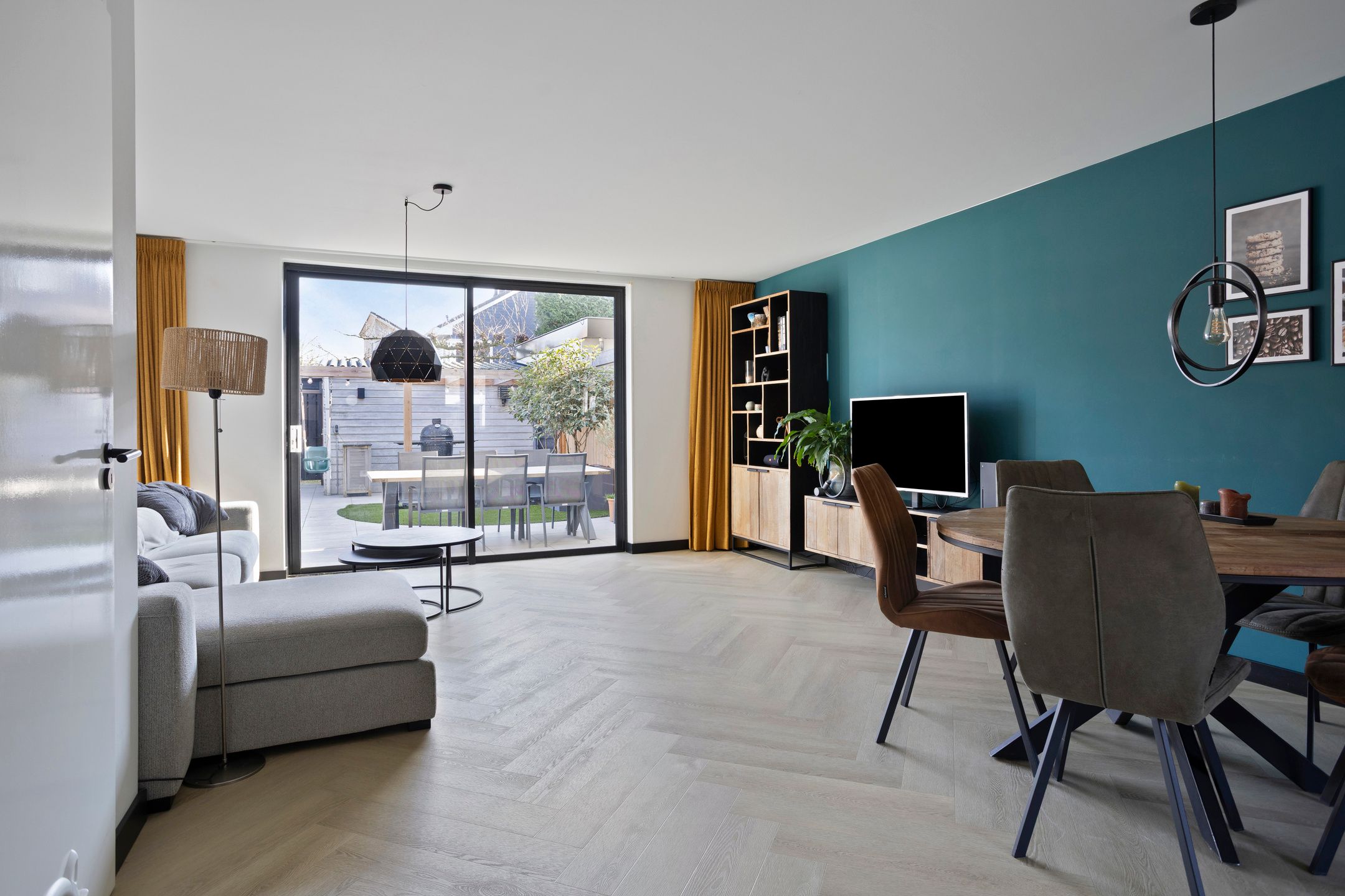 Foto 3 van Pronkmos 79