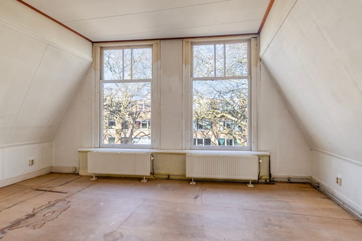 Photo 5 of Rodenrijselaan 33-B02