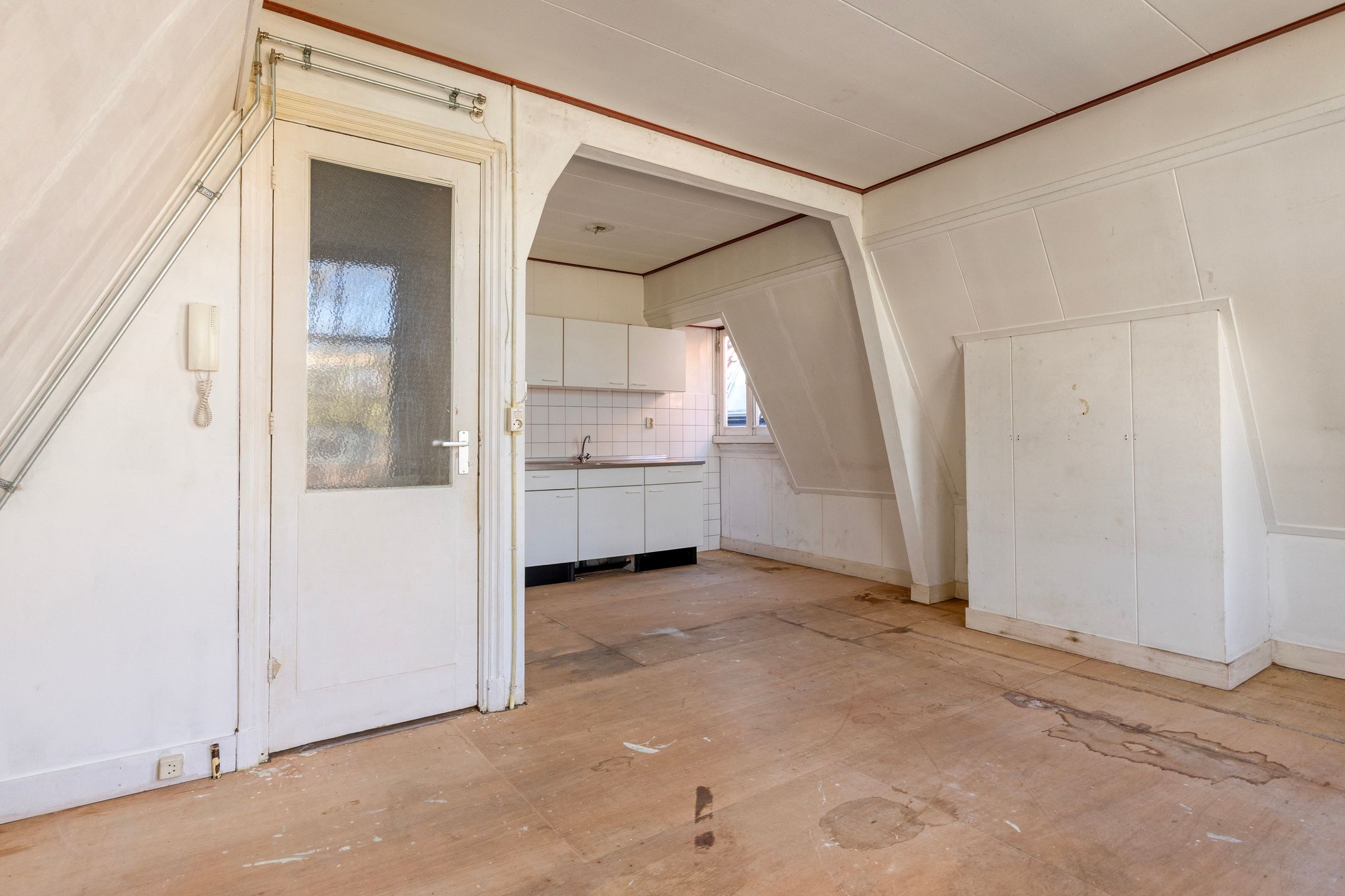 Photo 6 of Rodenrijselaan 33-B02