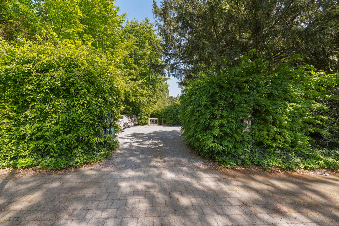 Unieke geschakelde bungalow met riant perceel aan het water in Tilburg — 13
