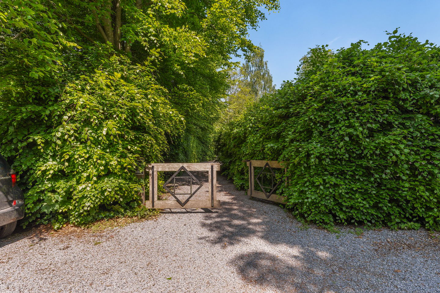 Unieke geschakelde bungalow met riant perceel aan het water in Tilburg — 15