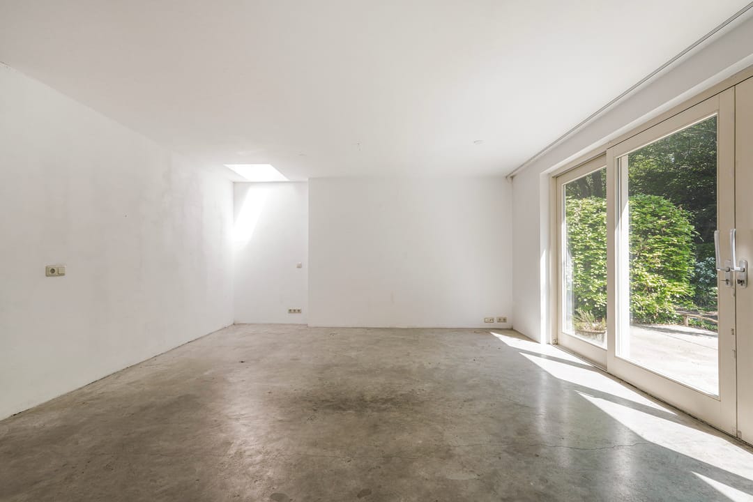 Unieke geschakelde bungalow met riant perceel aan het water in Tilburg — 40