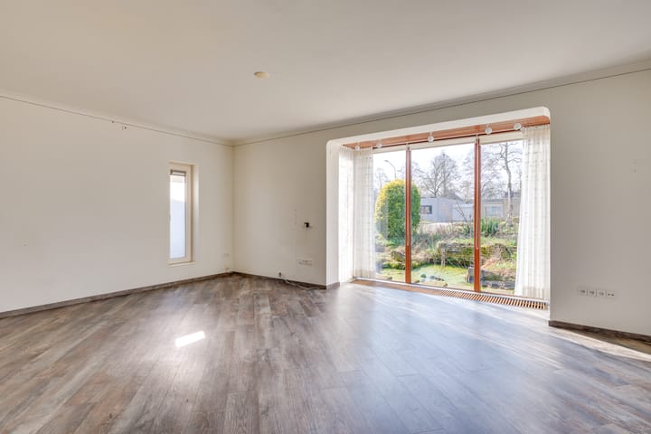 Photo 5 of De Donk 11