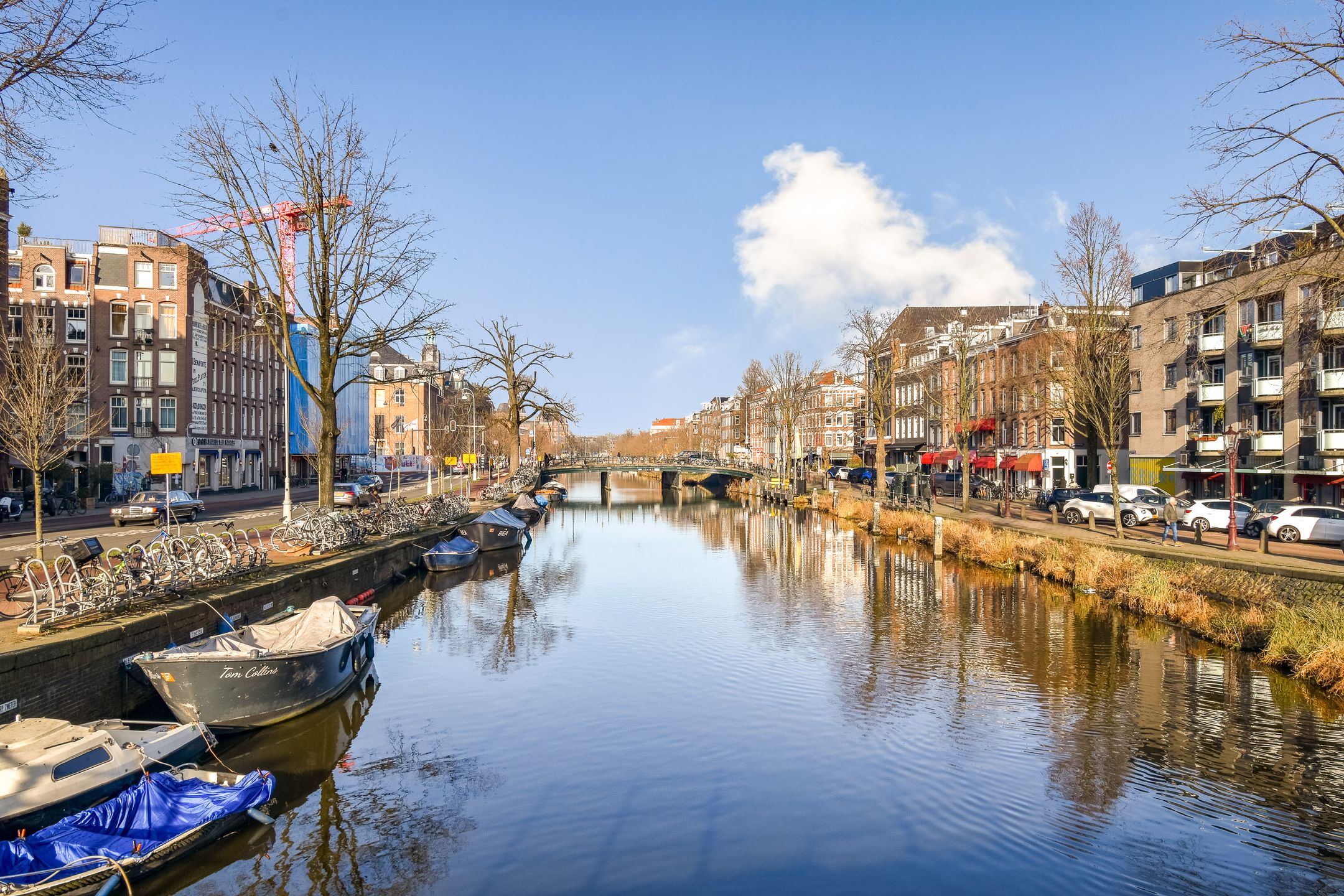 Classic Amsterdam Old-Zuid Apartment with High Ceilings and Balcony — 21