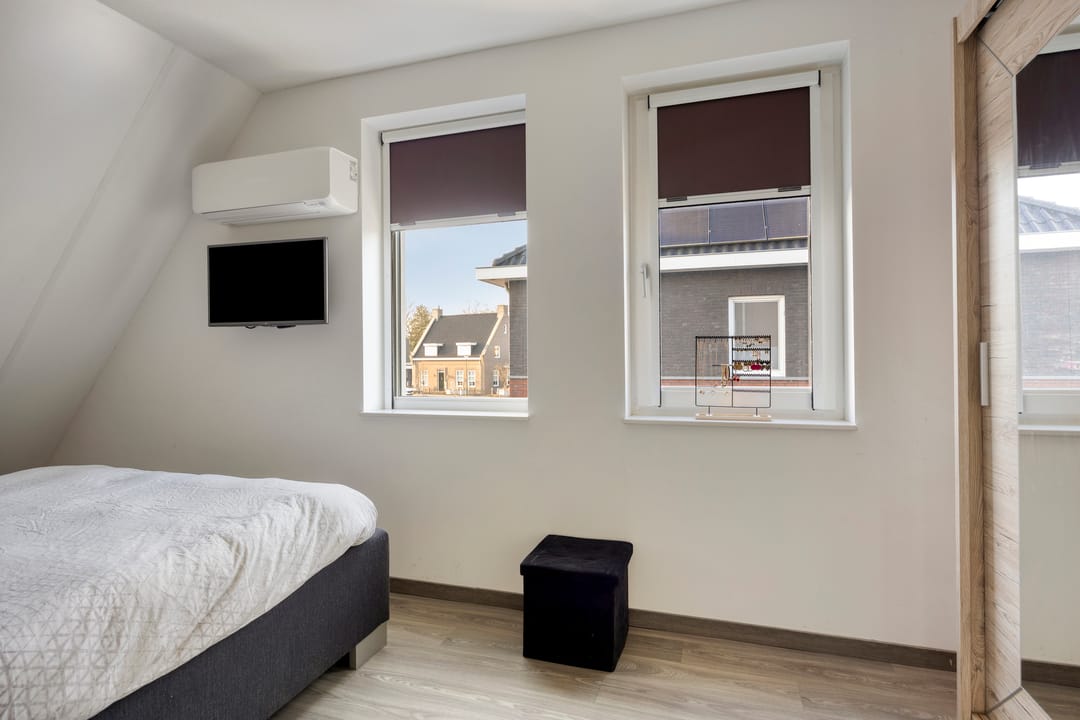 Perfectly Finished and Sustainable Semi-Detached Residence with Garage — 22