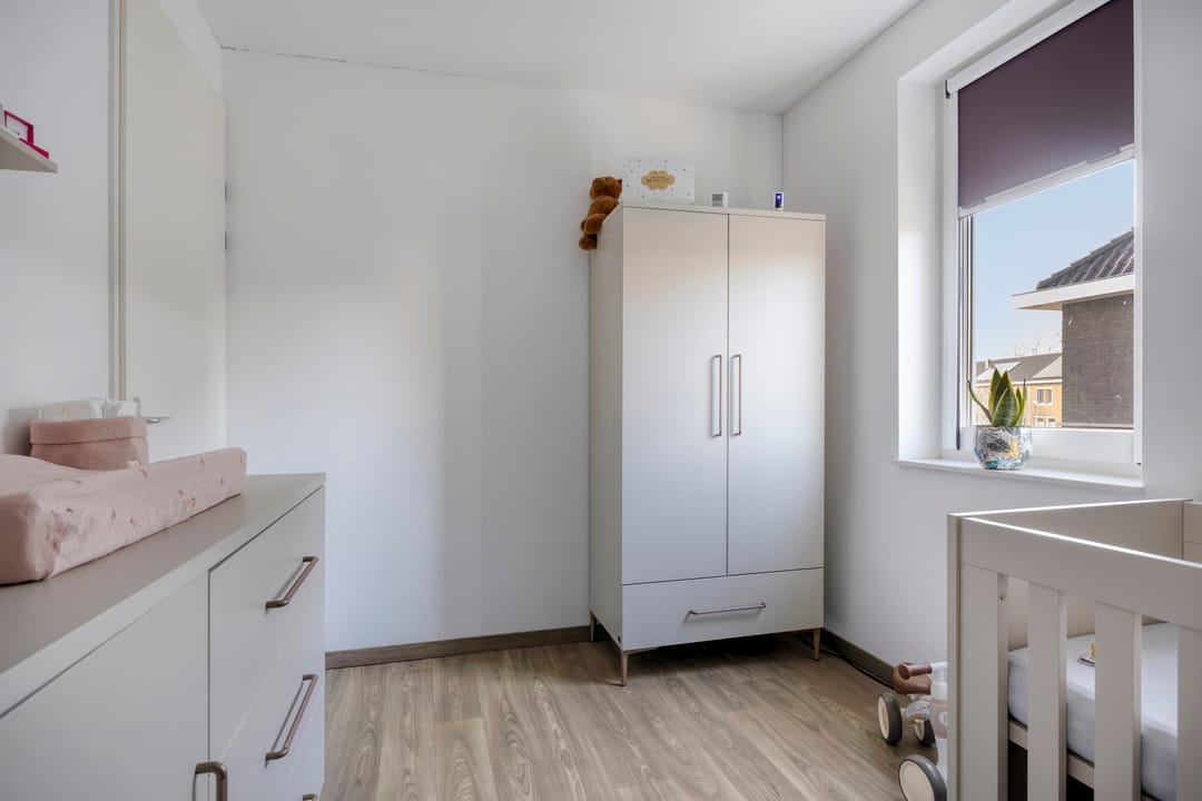 Perfectly Finished and Sustainable Semi-Detached Residence with Garage — 28
