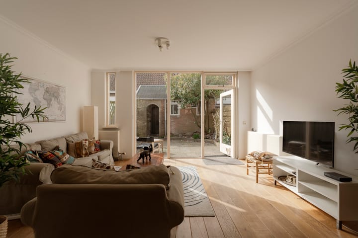 Photo 2 of Bloemluststraat 3