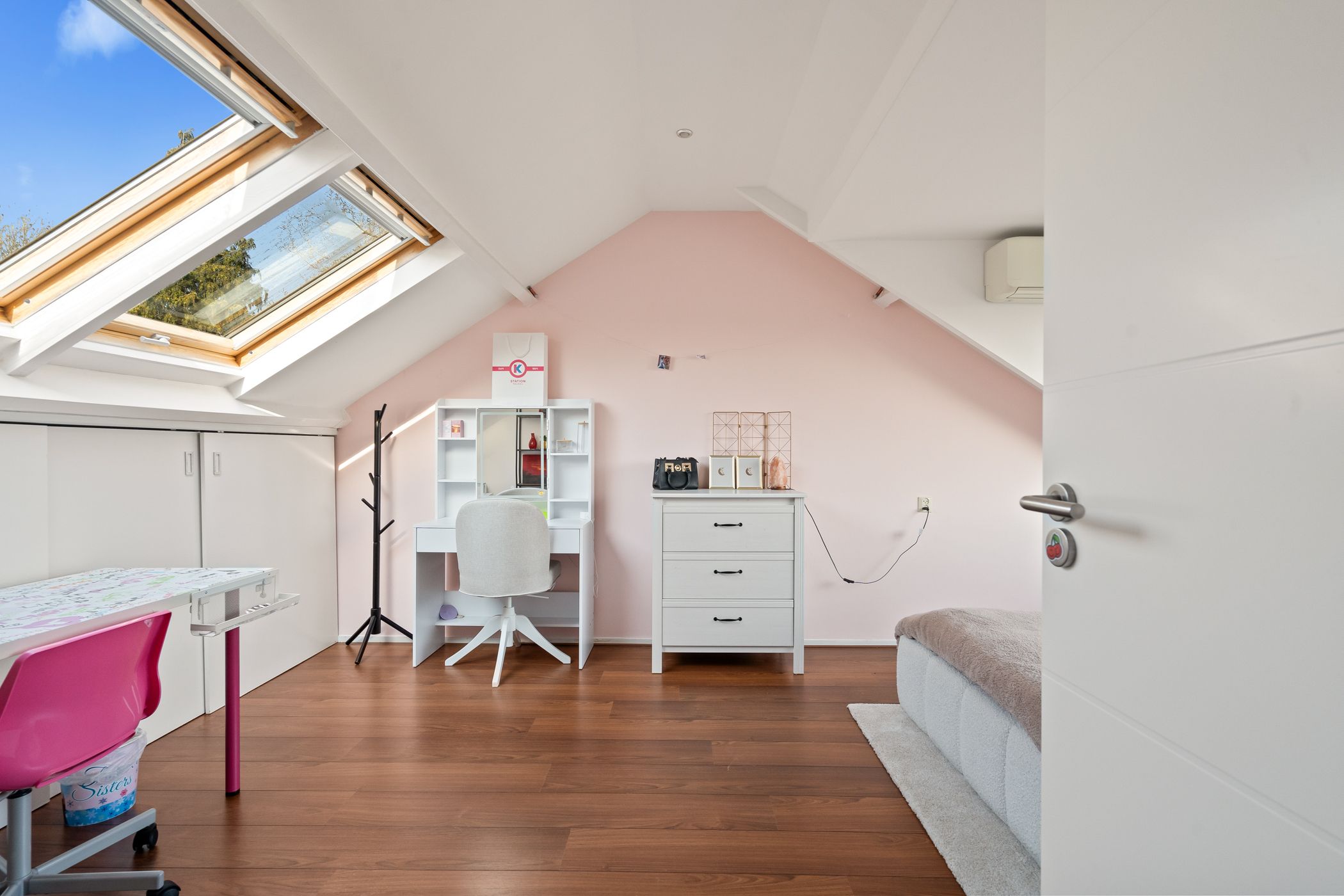 Sustainable and spacious corner house with conservatory in IJsselstein — 52