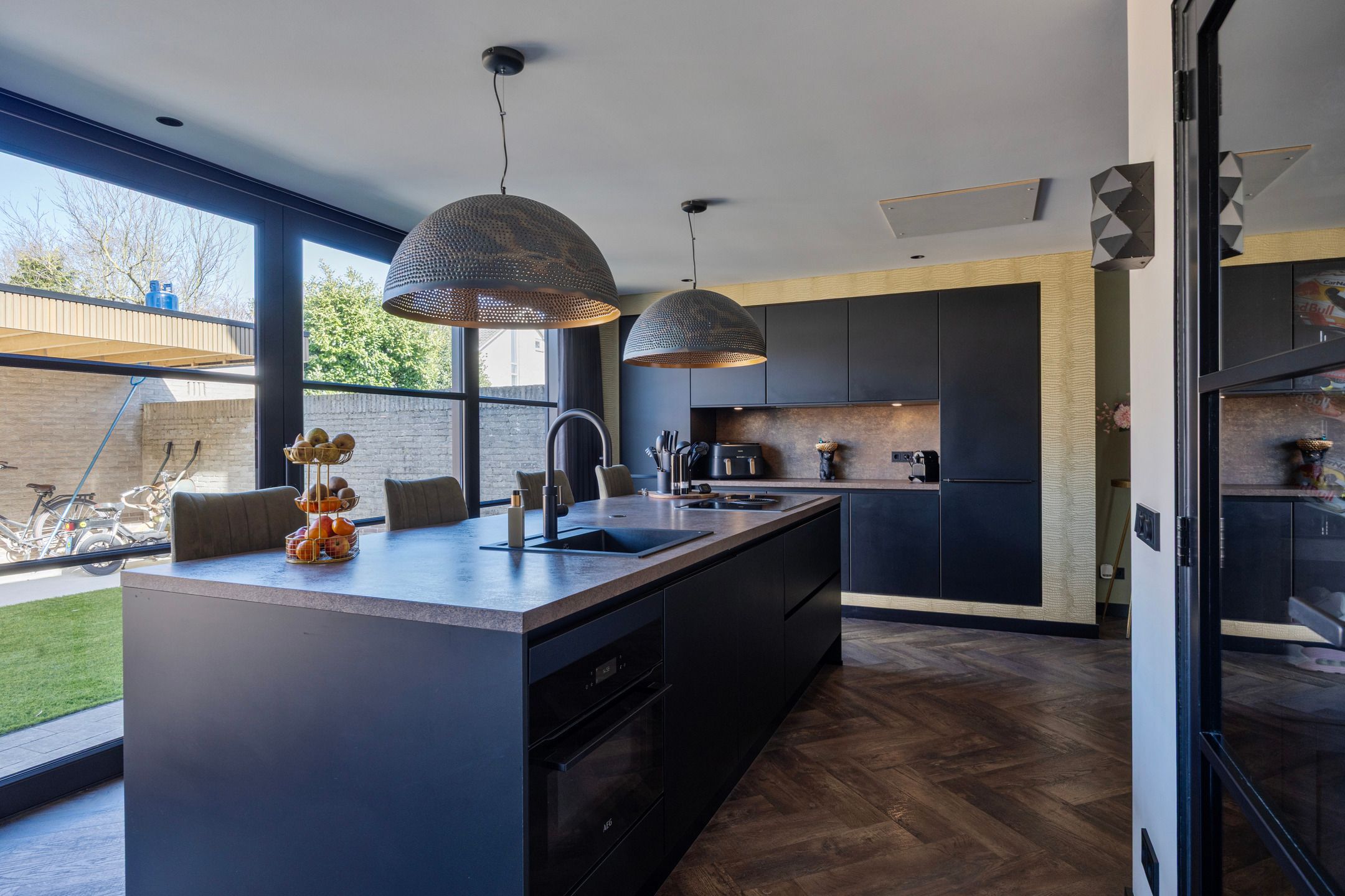 Foto 21 van Valkenierstraat 189